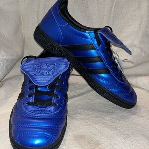 Adidas Women’s Handball Spezial in lucid blue and core black, size 9, NWT